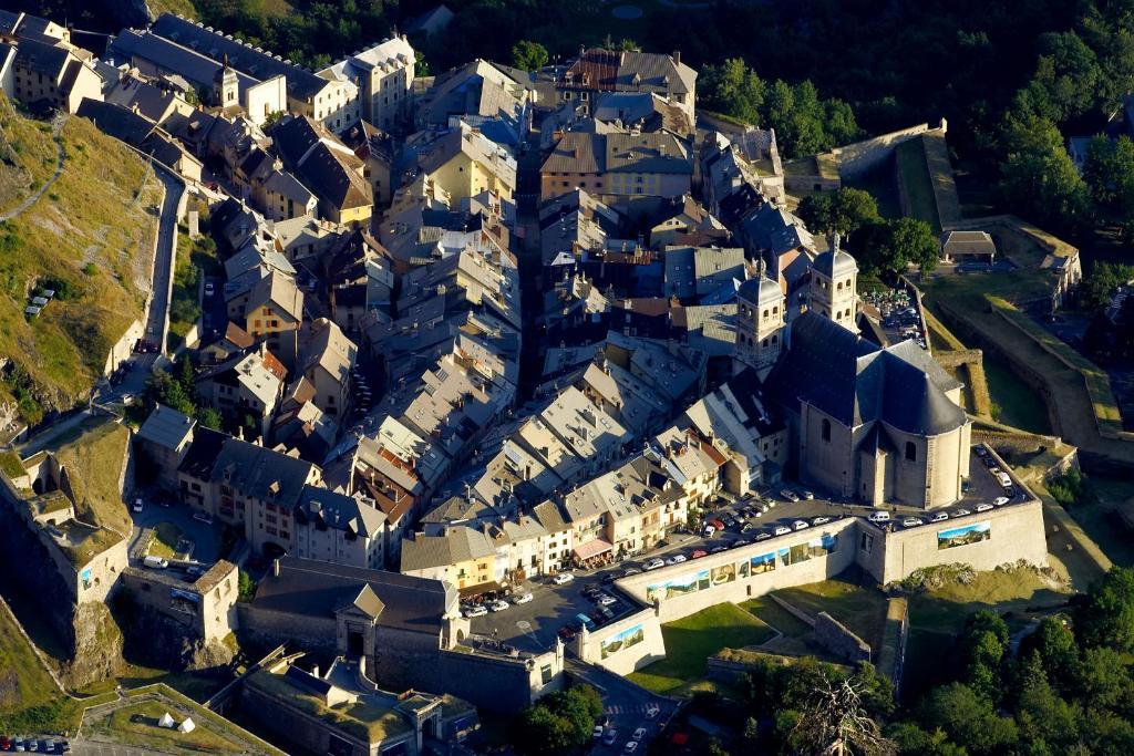 Résidence du Temple Briançon Extérieur photo